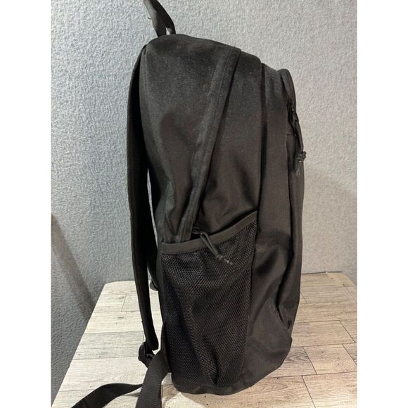 Converse CO Accessories Transition Unisex Jet-Black Zipper Backpack Bag CVVB14 - Picture 7 of 13
